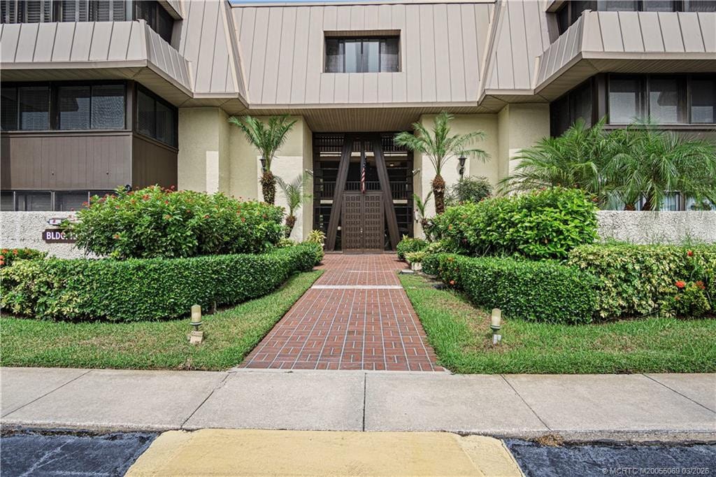 1800 SE Saint Lucie Boulevard 10-201, Stuart, FL 34996 photo 2