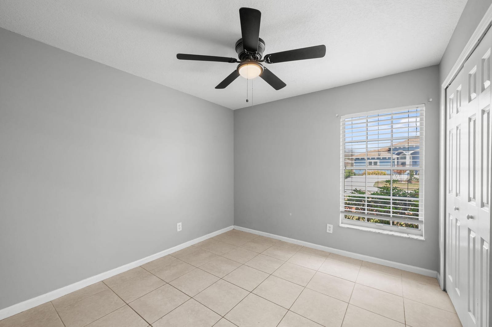 444 SW Exmore Avenue — photo 11