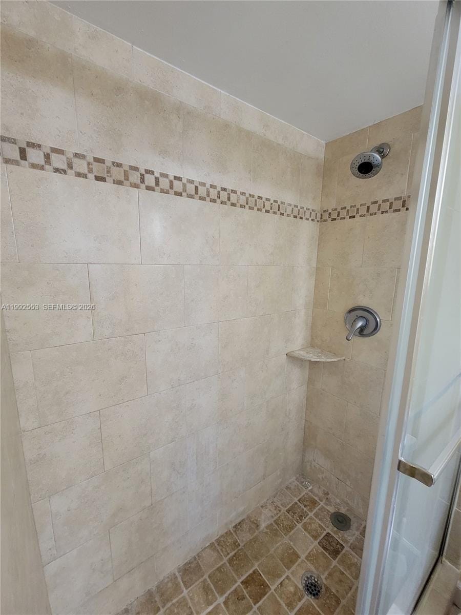 2020 NE 135th Street 904, North Miami, FL 33181 photo 11
