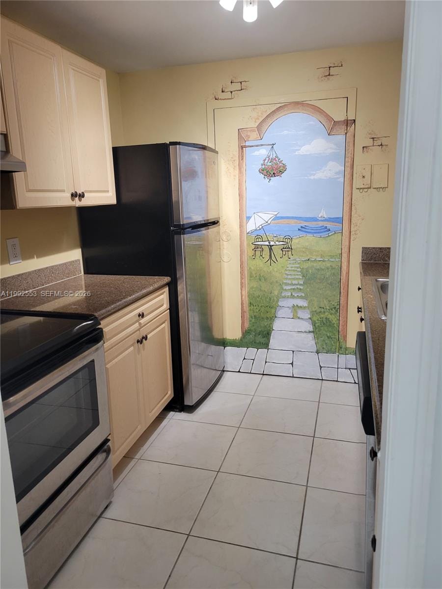 2020 NE 135th Street 904, North Miami, FL 33181 photo 13