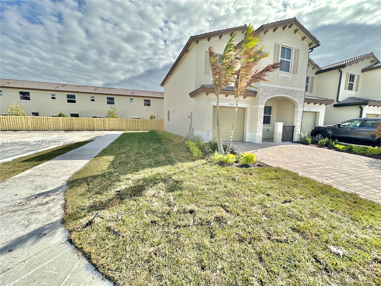 2867 SE 25th Terrace . — photo 4