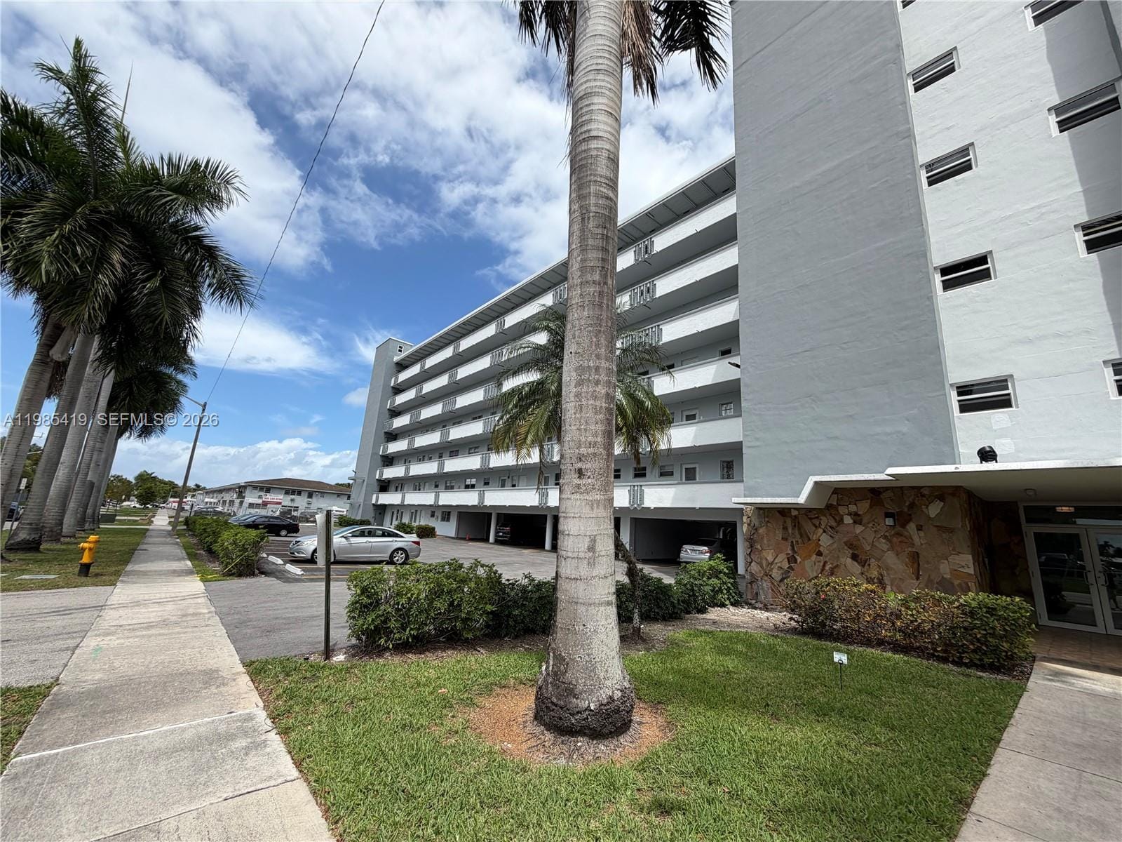 1000 NE 14th Avenue 201, Hallandale Beach, FL 33009 photo 15