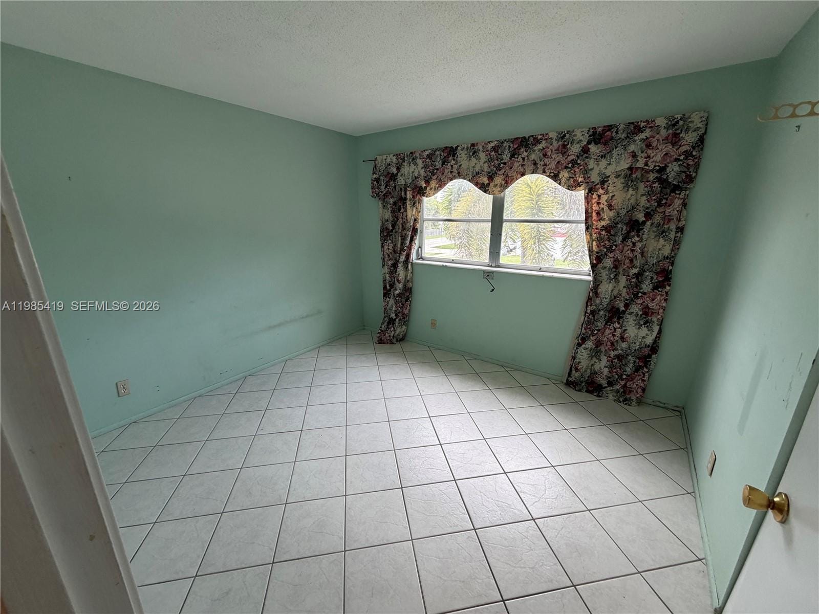 1000 NE 14th Avenue 201, Hallandale Beach, FL 33009 photo 6