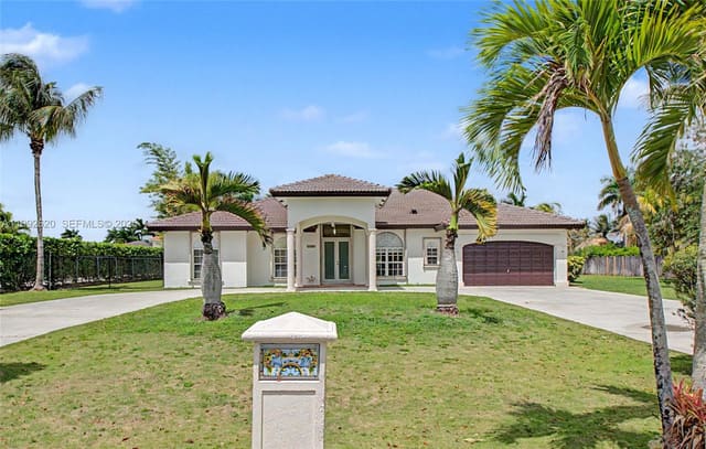 17113 SW 215th Terrace, sold in South Kendall Estates, Miami, FL