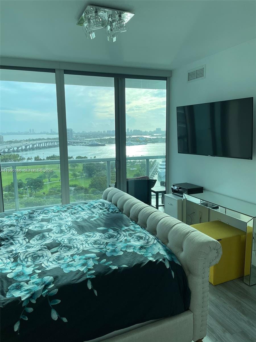 888 Biscayne Boulevard 1810, Miami, FL 33132 photo 14