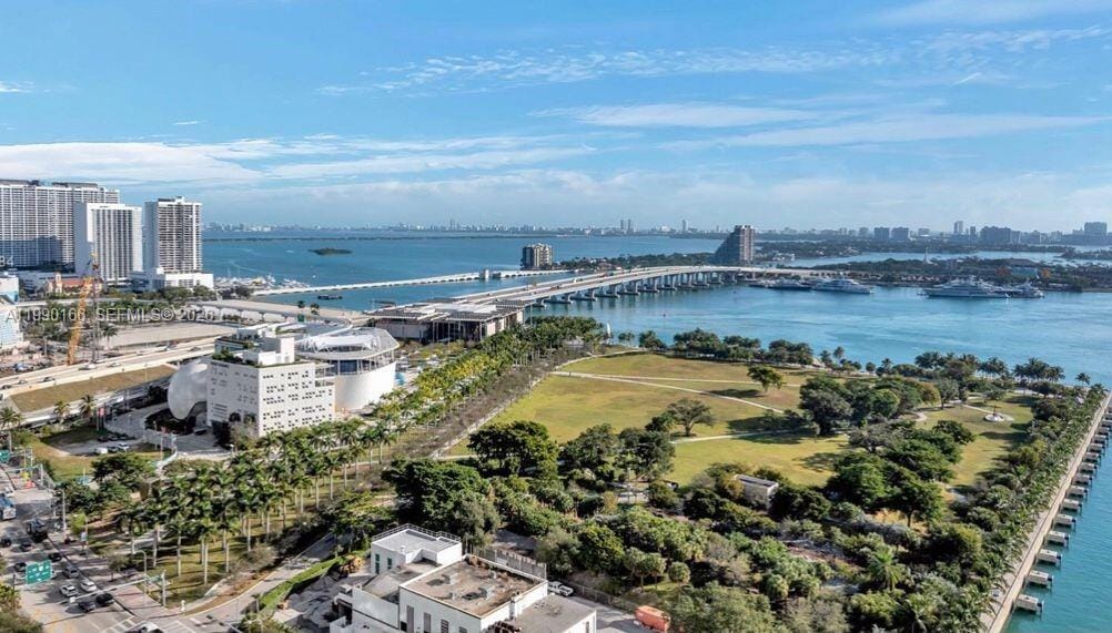 888 Biscayne Boulevard 1810, Miami, FL 33132 photo 7