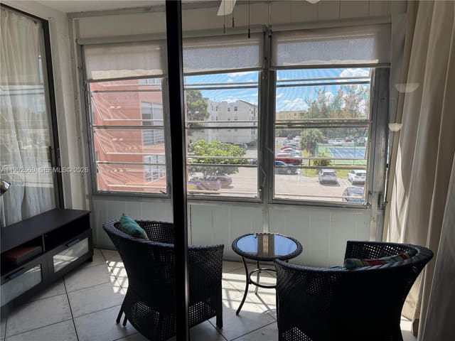 2861 Somerset Drive 318, sold in Somerset No Six Condo, Lauderdale Lakes, FL