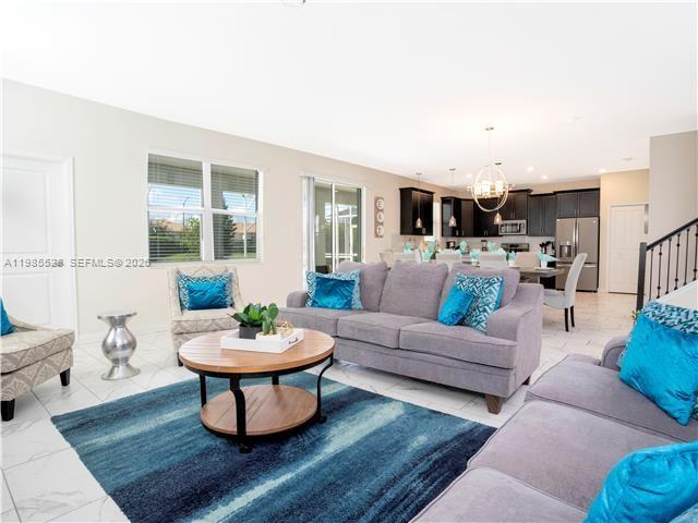 1568 Maidstone Court — photo 8