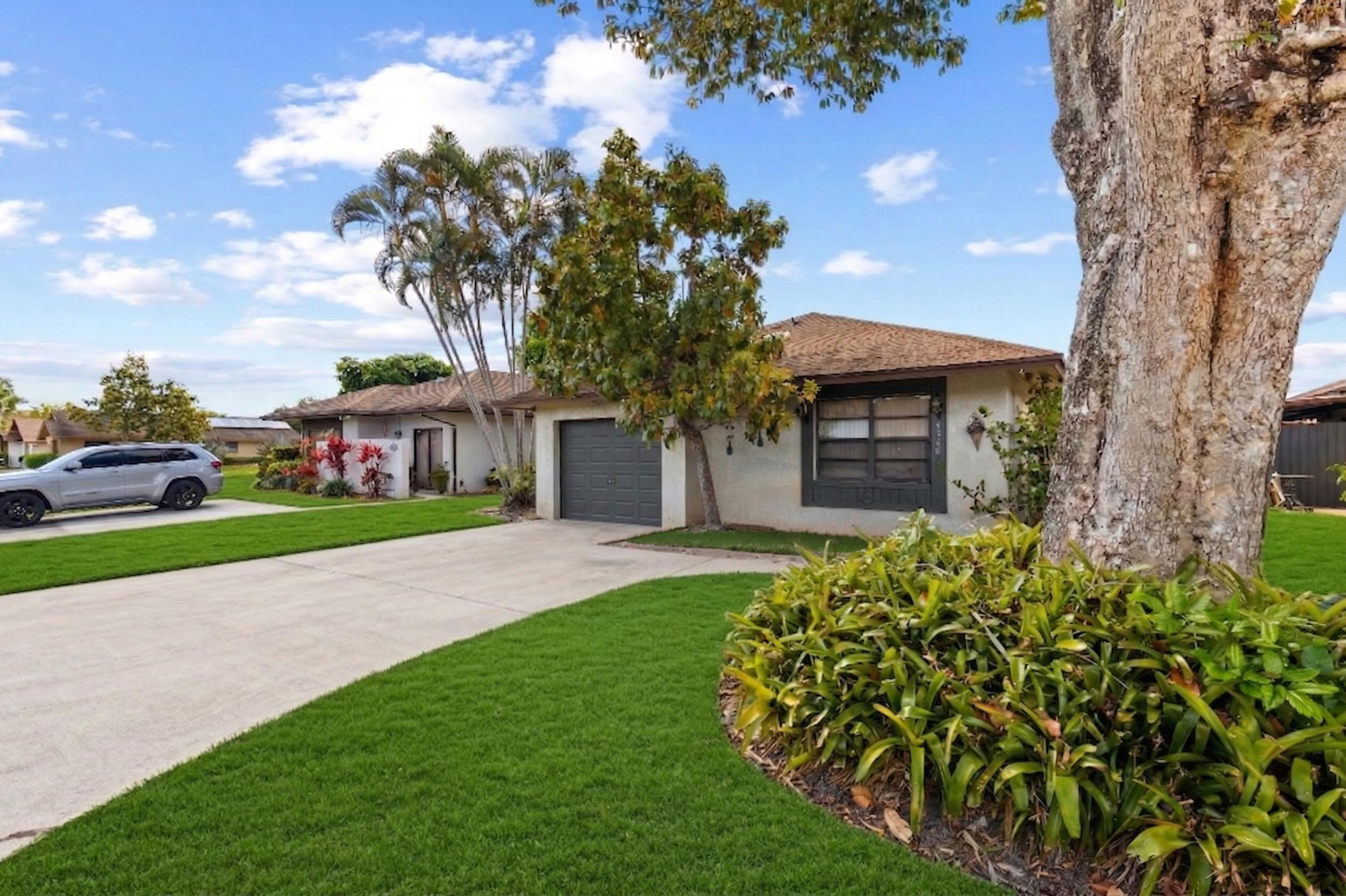 5388 Mendoza Street 88-b, West Palm Beach, FL 33415, West Palm Beach