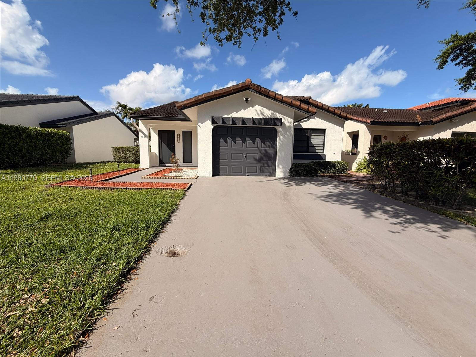 6641 NW 174th Terrace, Hialeah, FL 33015, Hialeah