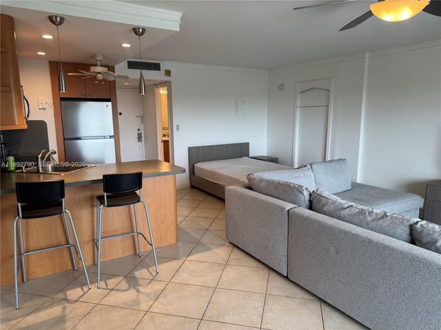 2900 NE 30th Street B7, Fort Lauderdale, FL 33306
