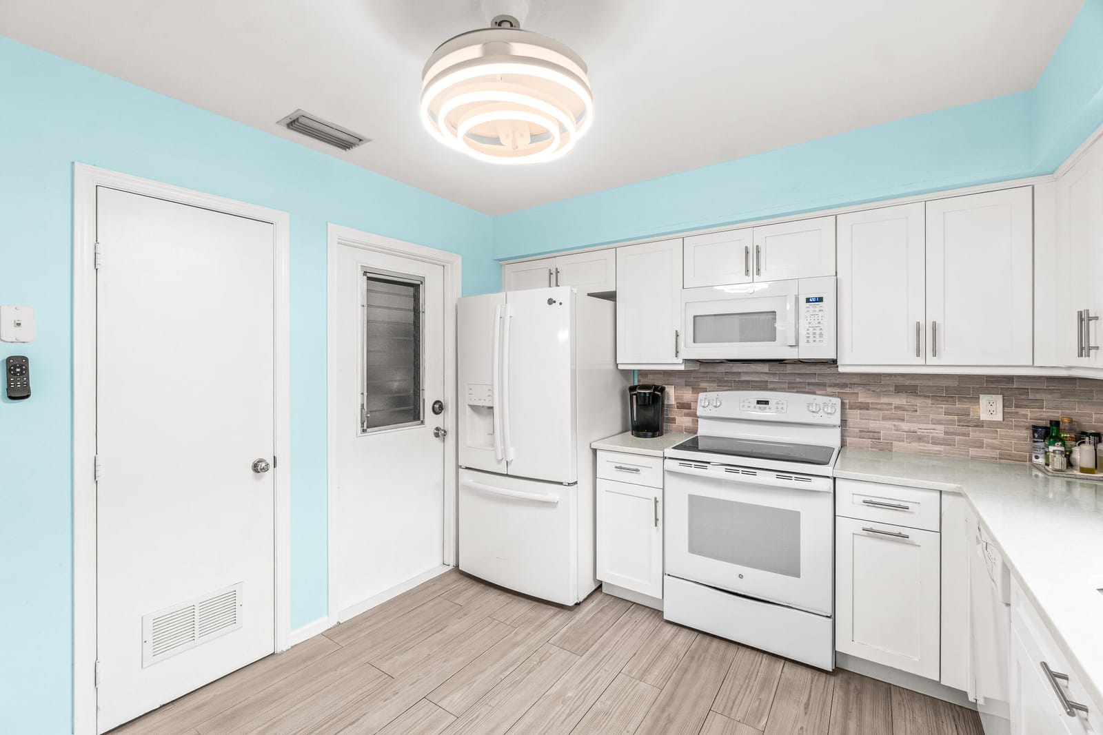 9865 Pecan Tree Drive B — photo 7