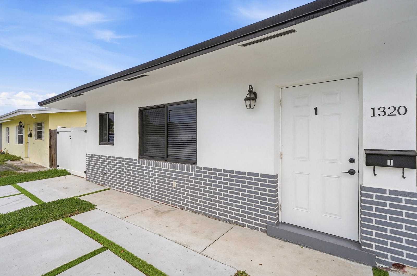 1320 SW 34th Avenue 1 — photo 3
