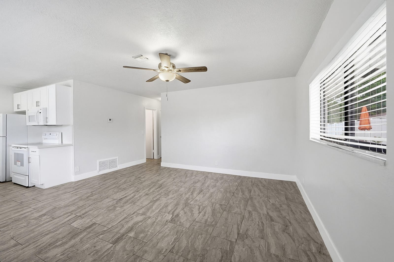 1320 SW 34th Avenue 1 — photo 4