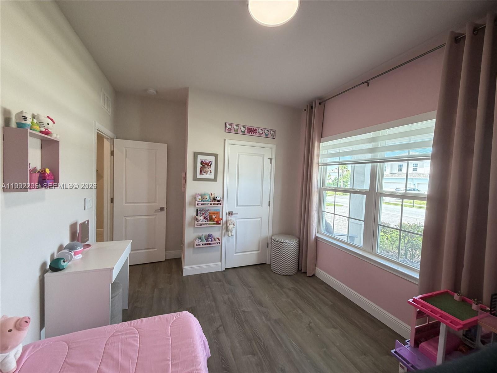 19148 N Broad Shore Walk — photo 10