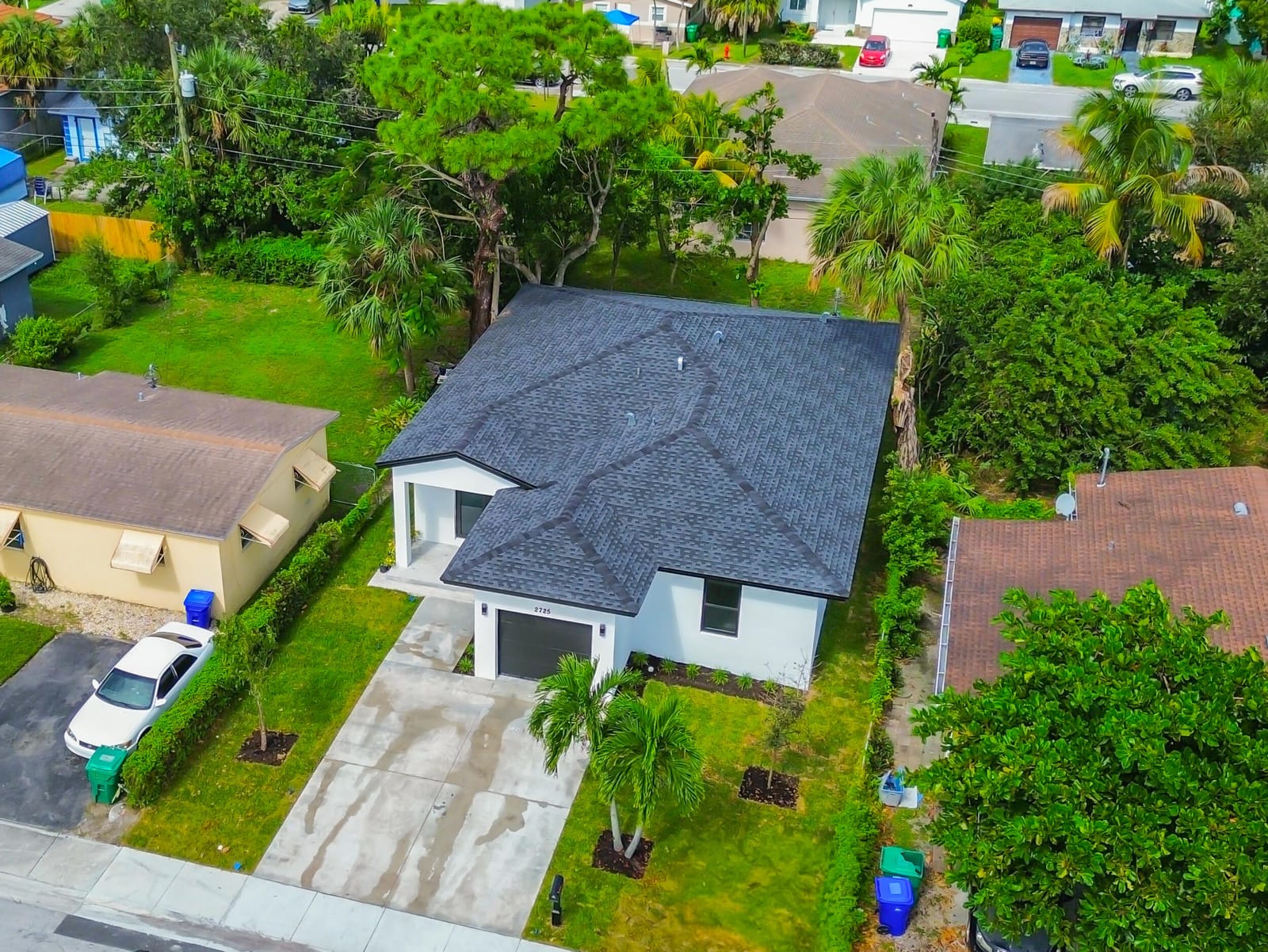 2725 NW 7th Street, Fort Lauderdale, FL 33311 photo 2