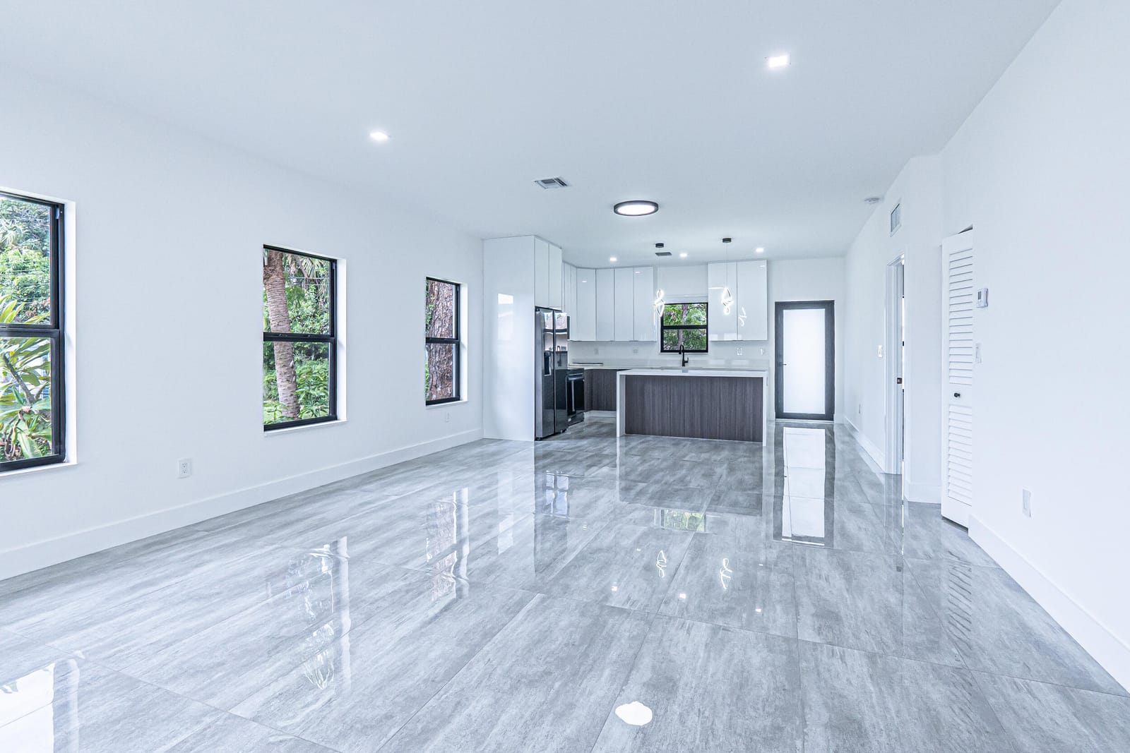 2725 NW 7th Street, Fort Lauderdale, FL 33311 photo 18