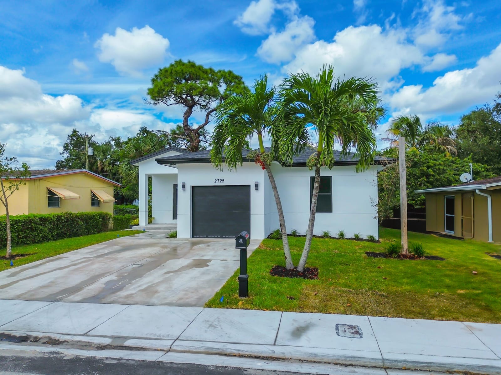 2725 NW 7th Street, Fort Lauderdale, FL 33311 photo 4