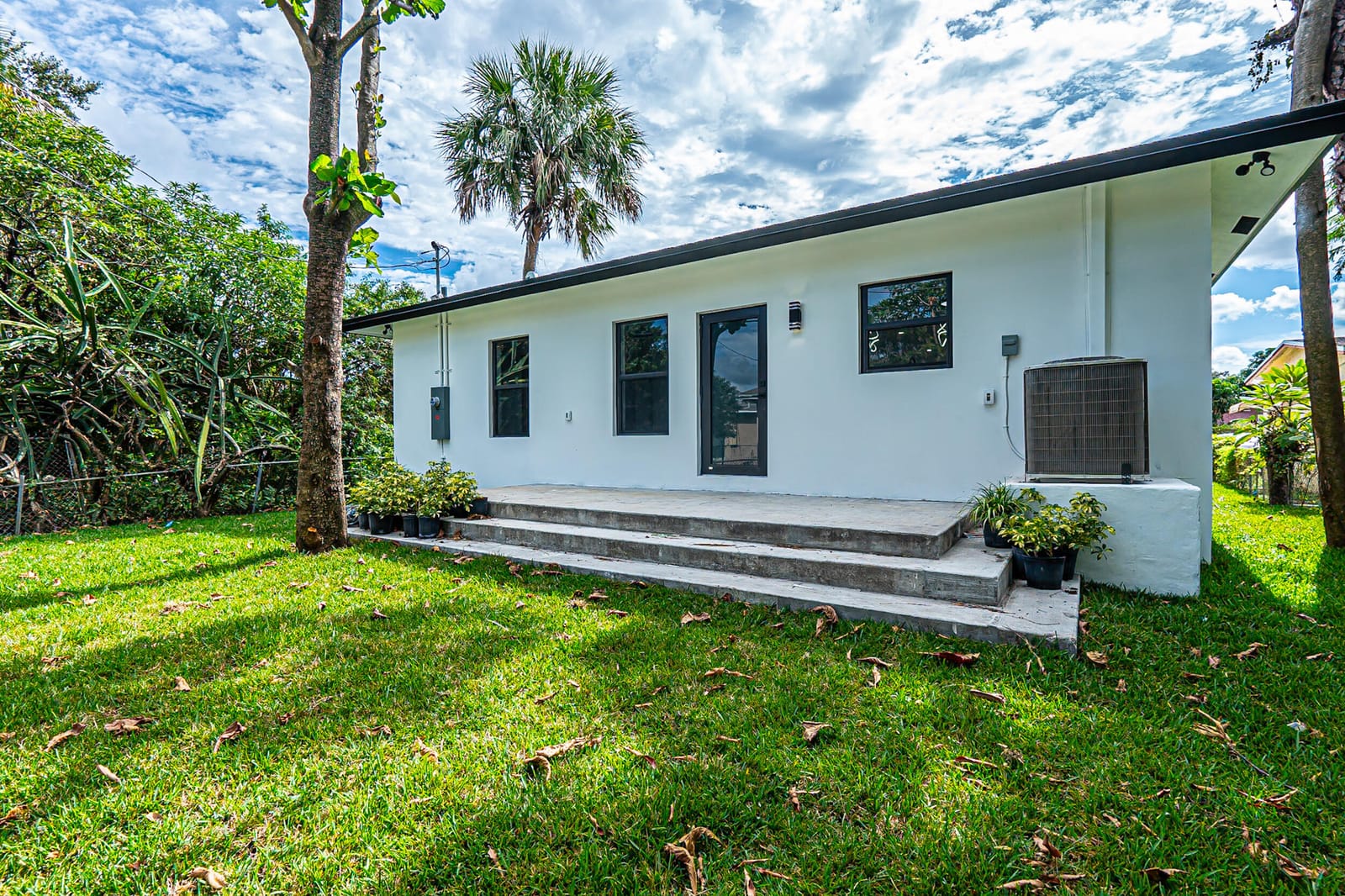 2725 NW 7th Street, Fort Lauderdale, FL 33311 photo 8
