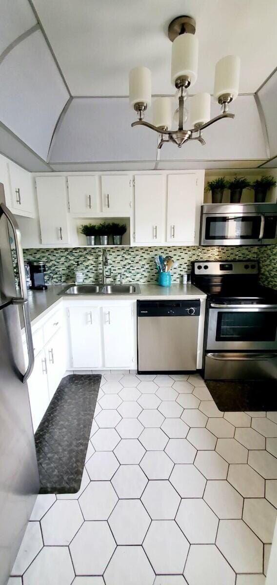 1010 Country Club Drive 206 — photo 3