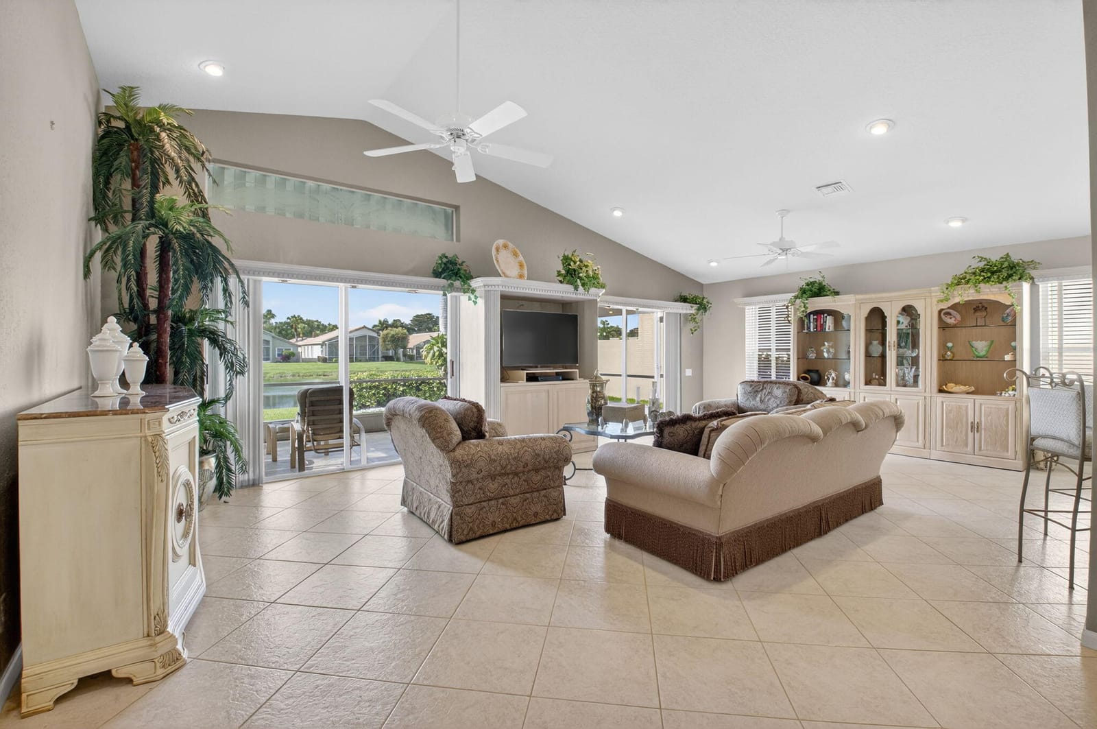 6838 Castlemaine Avenue, Boynton Beach, FL 33437 photo 4