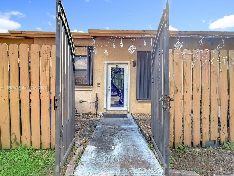 6722 NW 192nd Lane, Hialeah, FL 33015 photo 17