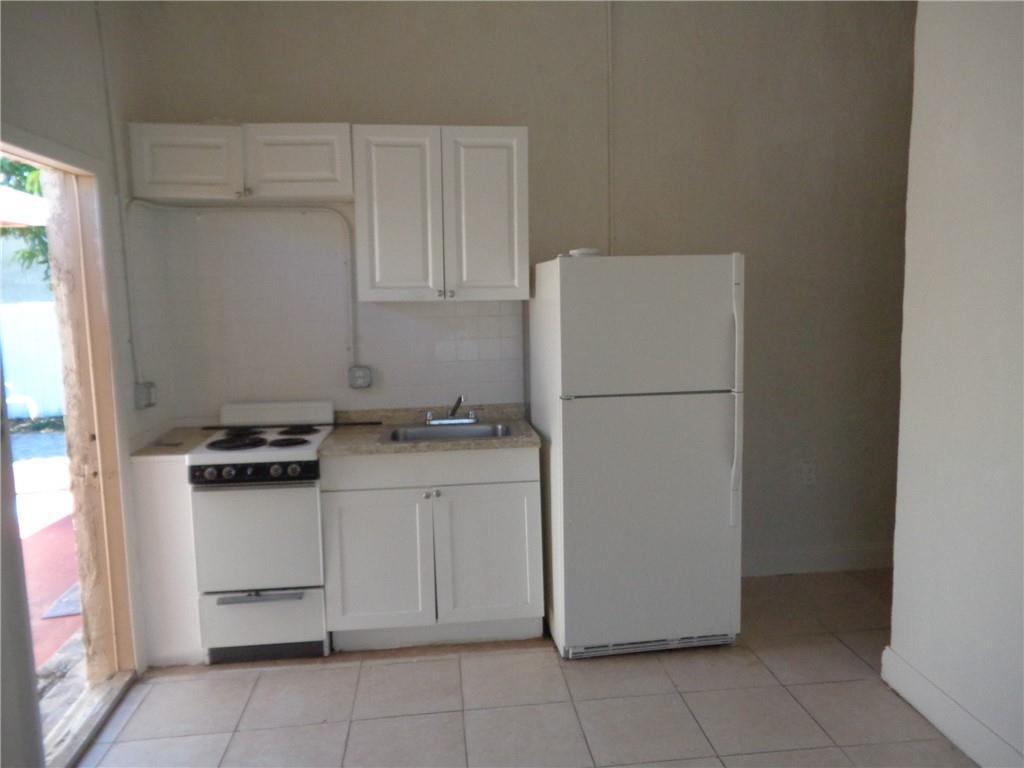 2204 Atlanta Street 3, Hollywood, FL 33020, Hollywood