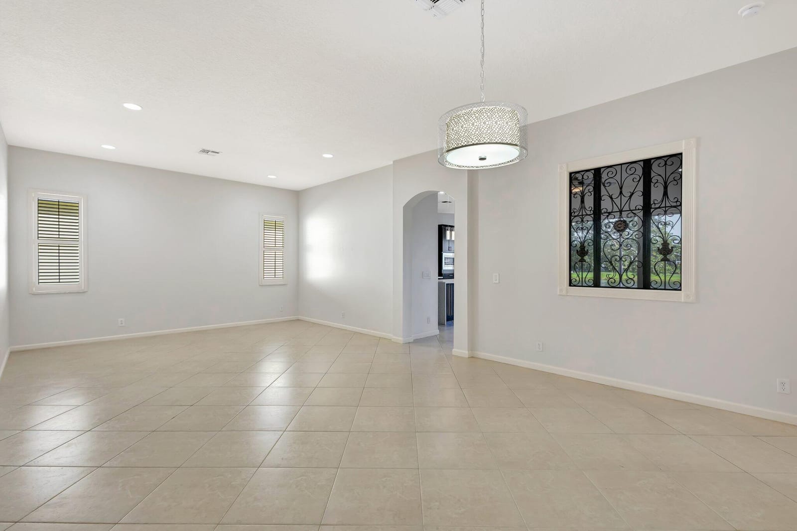 154 NW Swann Mill Circle, Port St. Lucie, FL 34986 photo 7