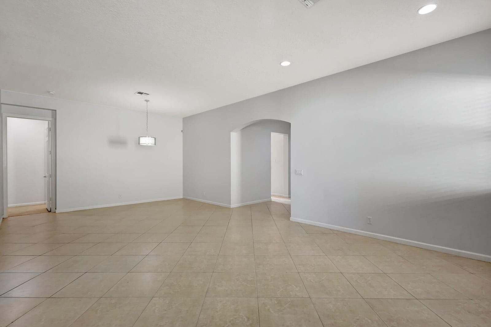 154 NW Swann Mill Circle, Port St. Lucie, FL 34986 photo 8