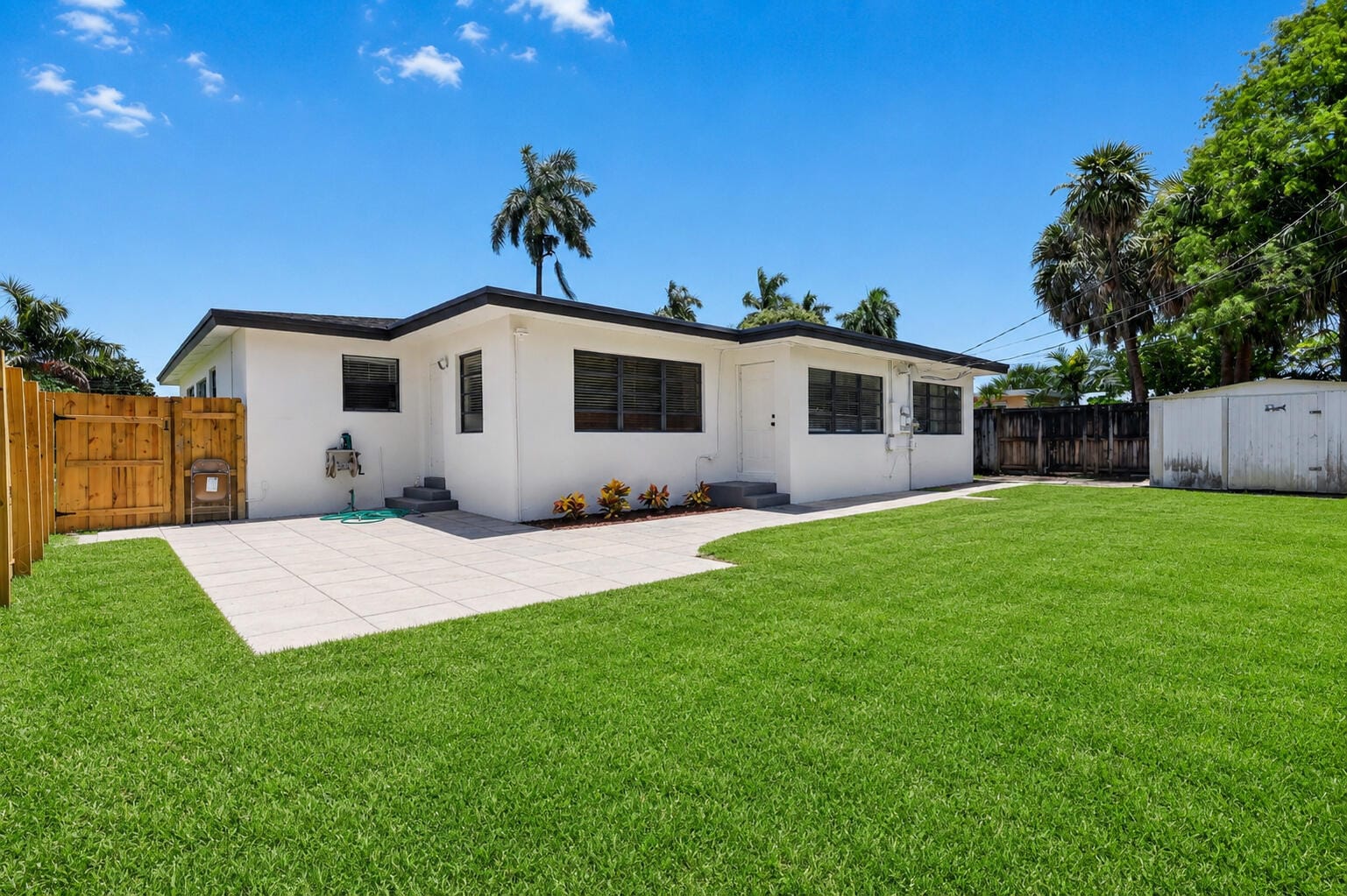 614 N 32ND Court, Hollywood, FL 33021 photo 18