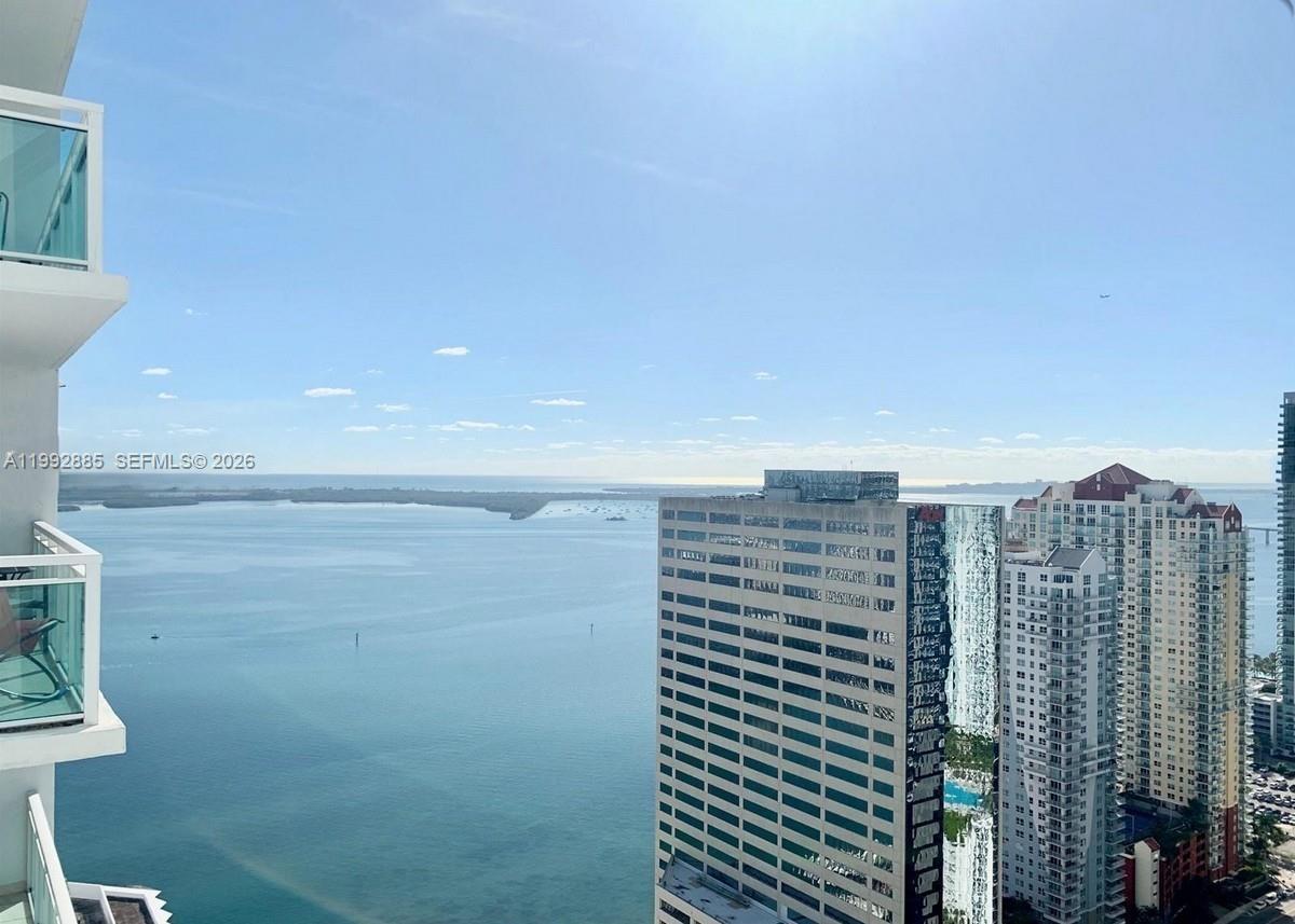 950 Brickell Bay Drive 3807, Miami, FL 33131, Miami