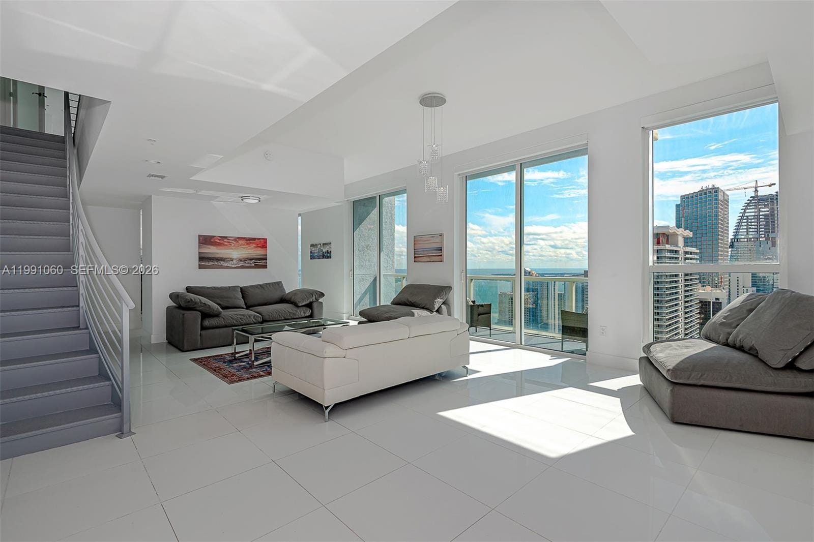 244 Biscayne Boulevard UPH-4907 — photo 2