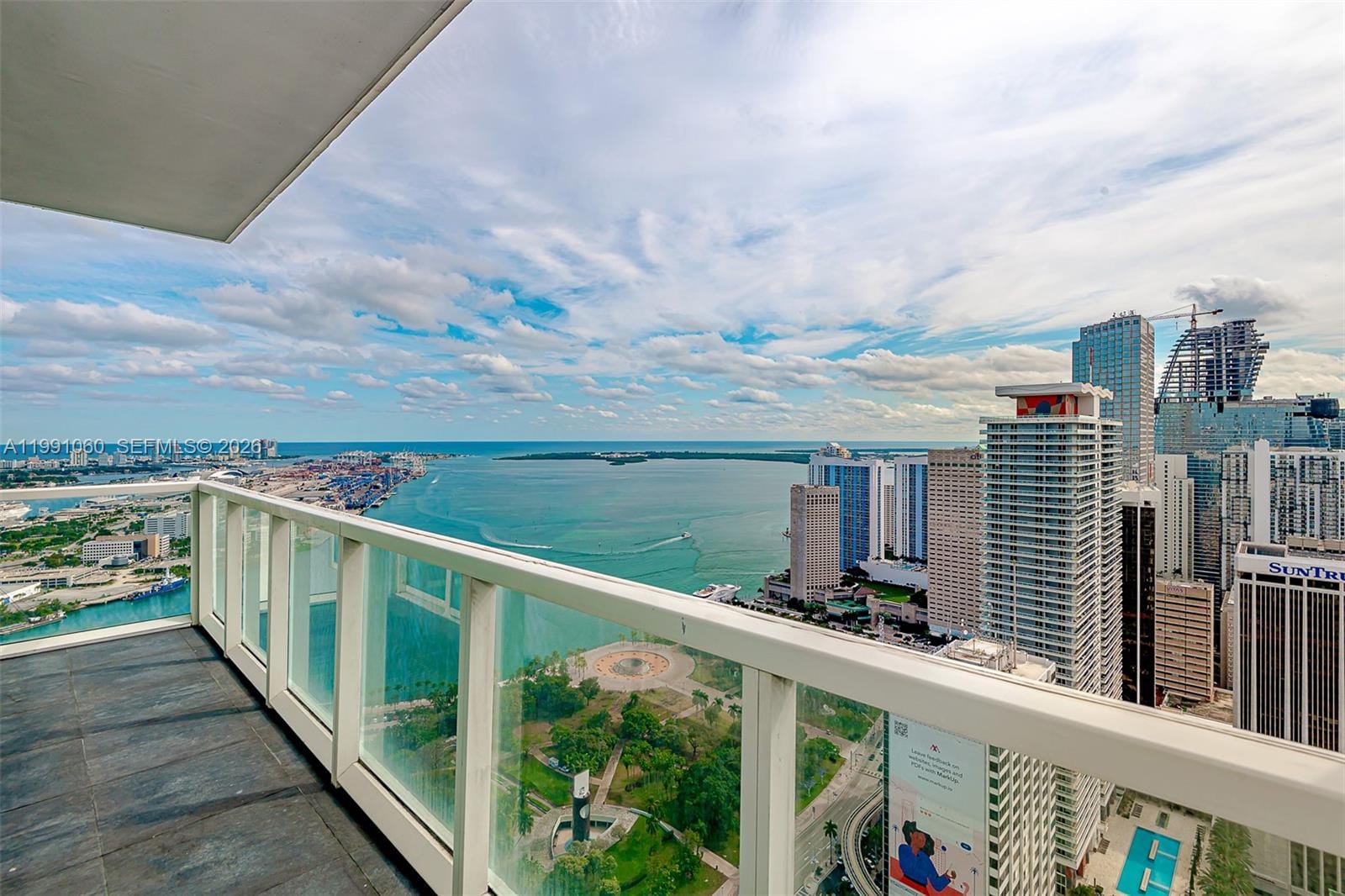 244 Biscayne Boulevard UPH-4907 — photo 3