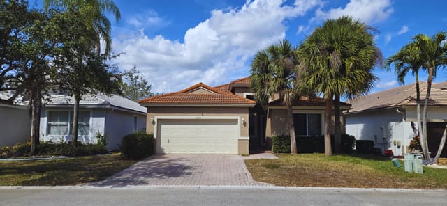12175 NW 52nd Court, sold in Wyndham Lakes Central, Coral Springs, FL