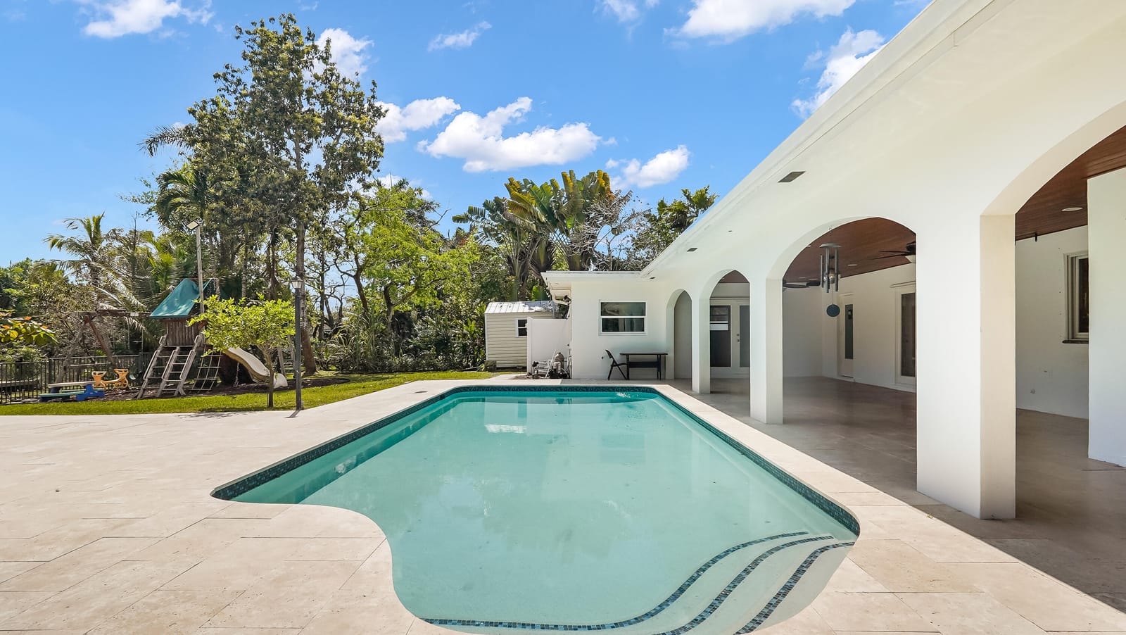 1120 E Tropical Way, Plantation, FL 33317 photo 2