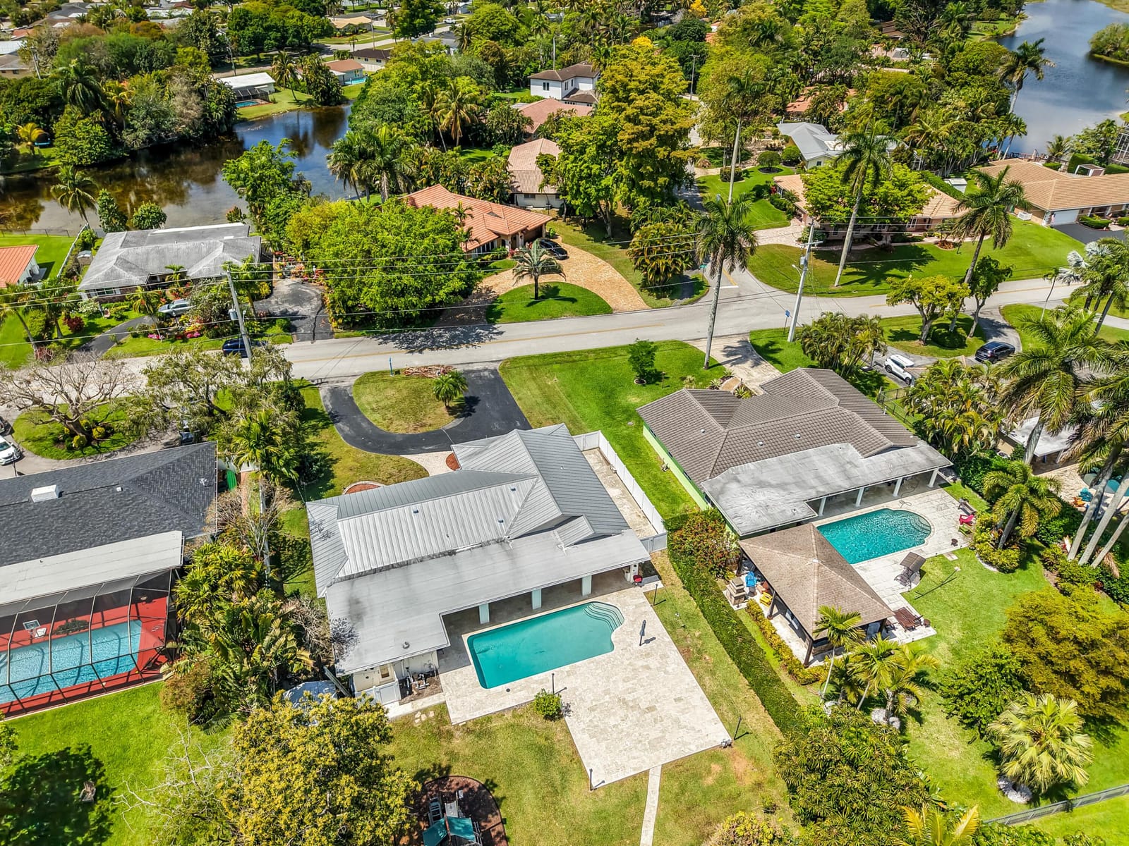 1120 E Tropical Way, Plantation, FL 33317 photo 27