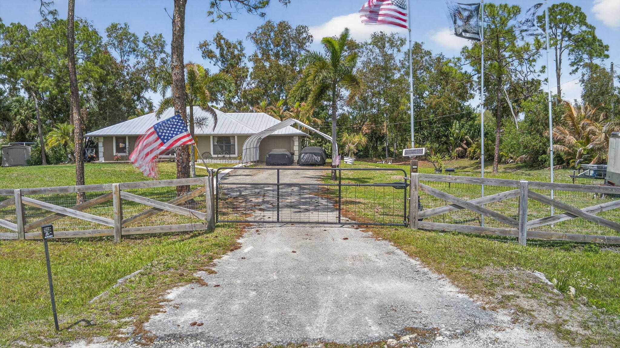 17815 92nd Lane N, The Acreage, FL 33470 photo 2