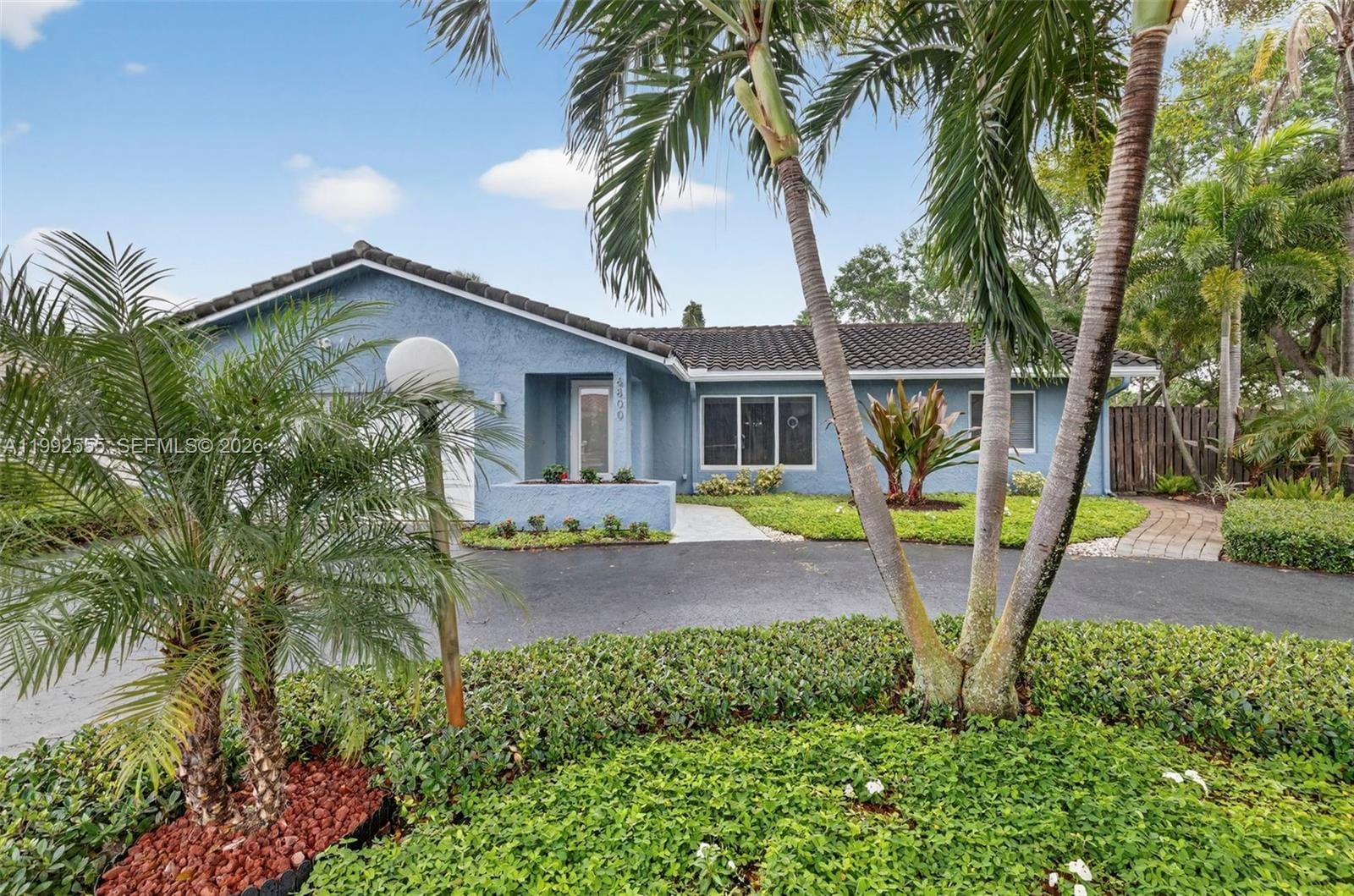 3 bedroom home for sale at 6800 24th, Fort Lauderdale, FL 33309 — $675,000