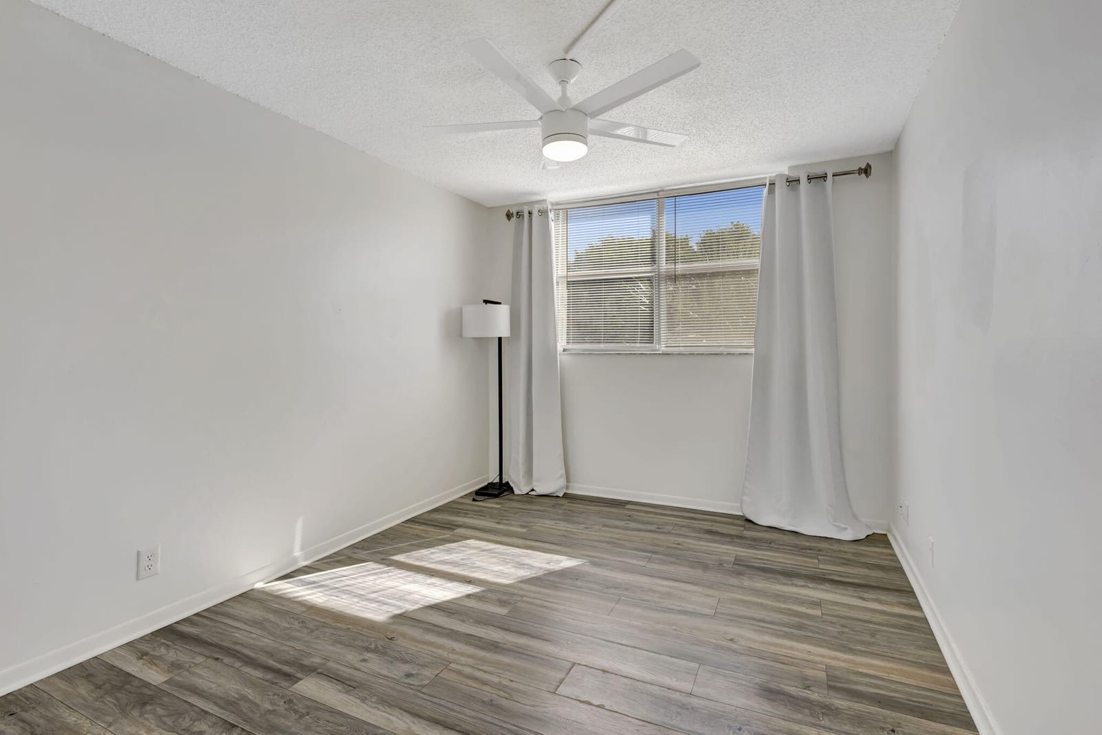 500 Executive Center Drive 3-j, West Palm Beach, FL 33401 photo 17