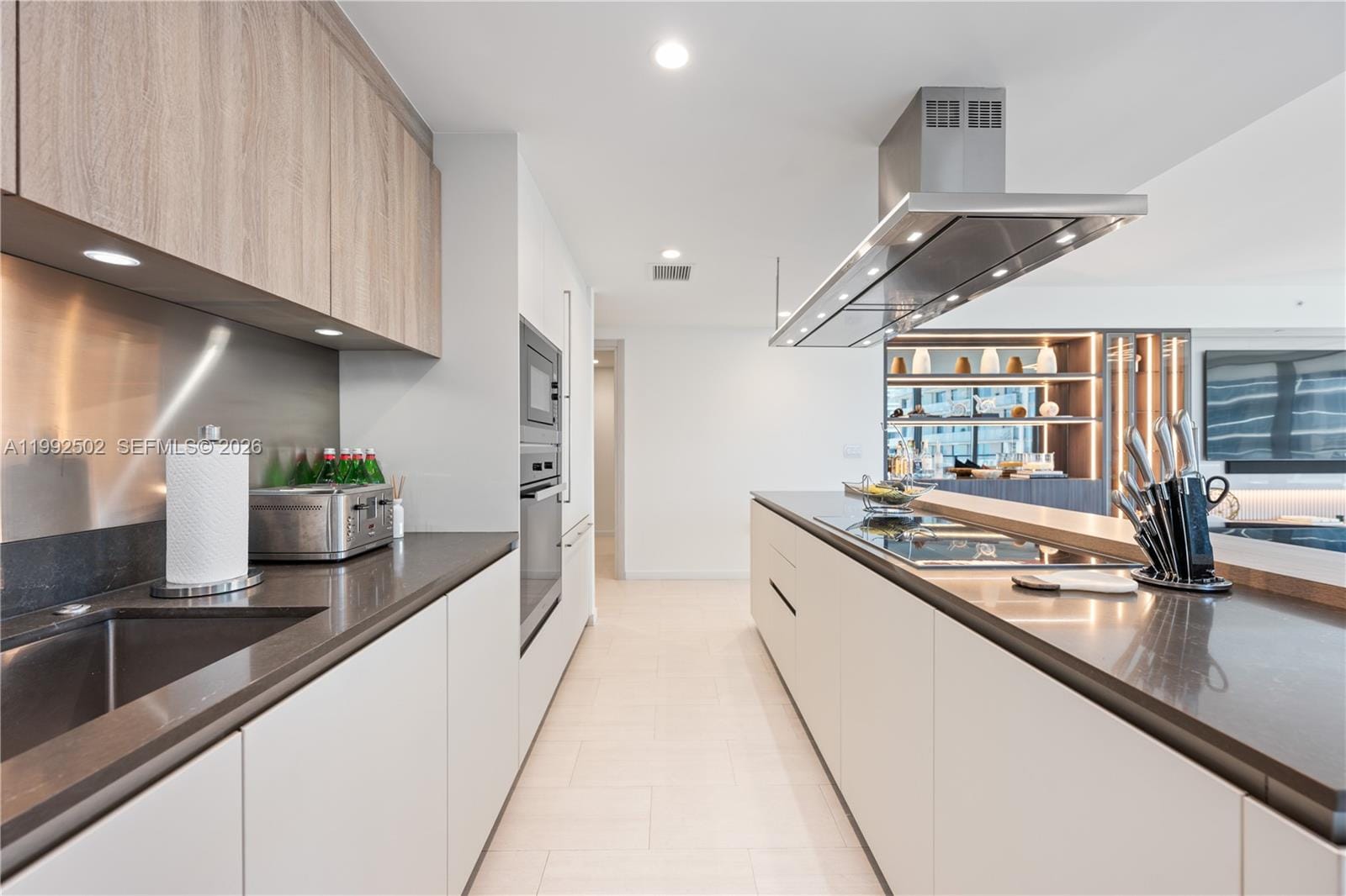 1000 Brickell Plaza 3702, Miami, FL 33131 photo 27