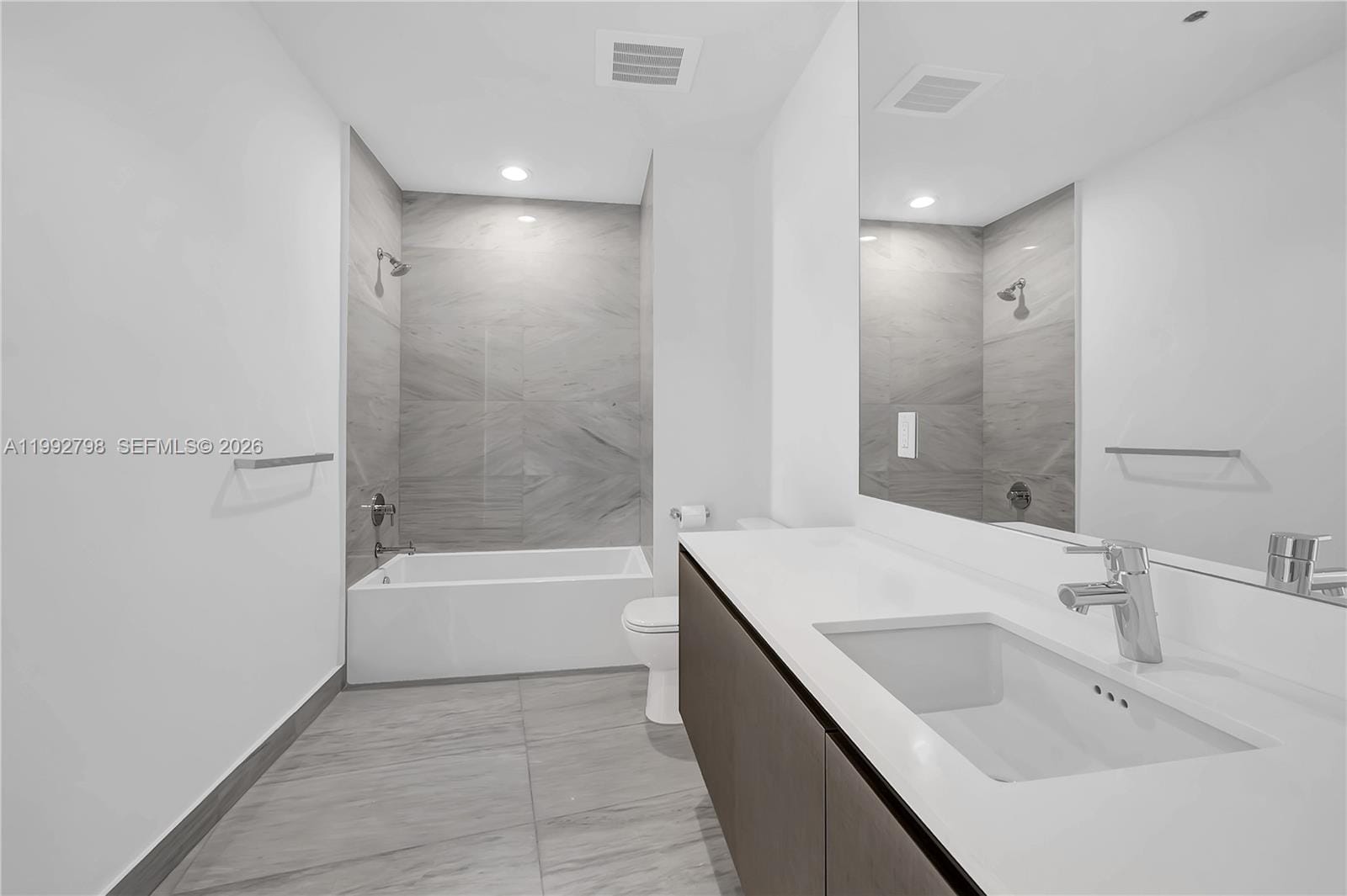 3300 NE 188th Street 615, Aventura, FL 33180 photo 21