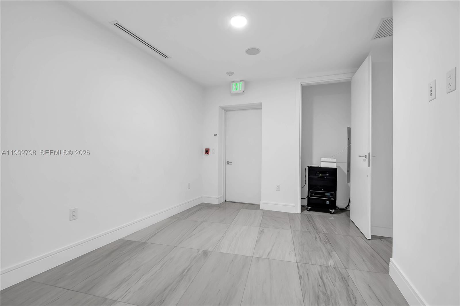 3300 NE 188th Street 615, Aventura, FL 33180 photo 22