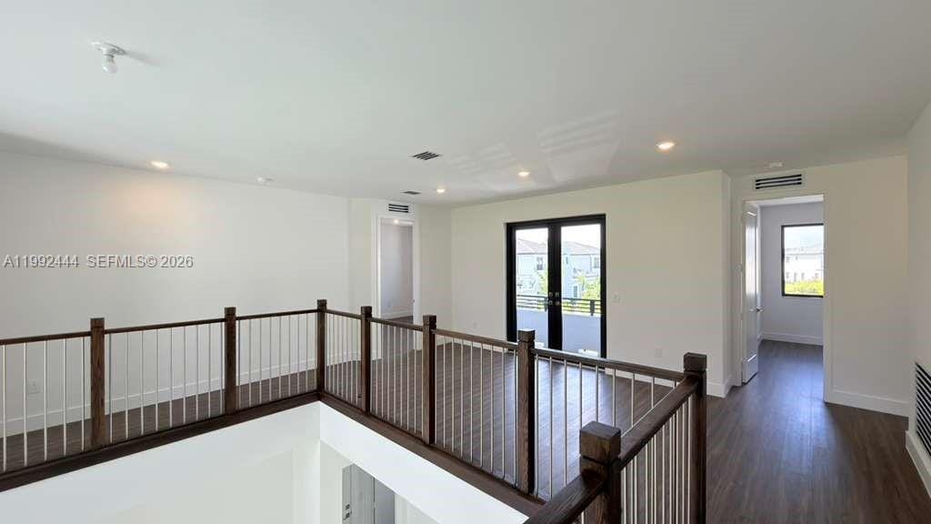 19708 NE 14th Avenue, Miami, FL 33179 photo 19