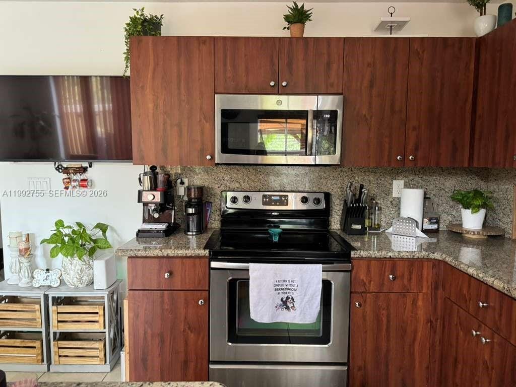 1083 SW 143 Avenue 1206 — photo 8