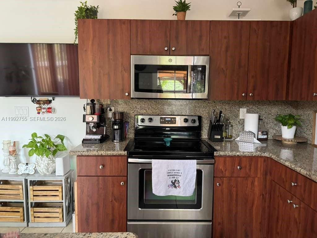 1083 SW 143 Avenue 1206 — photo 9