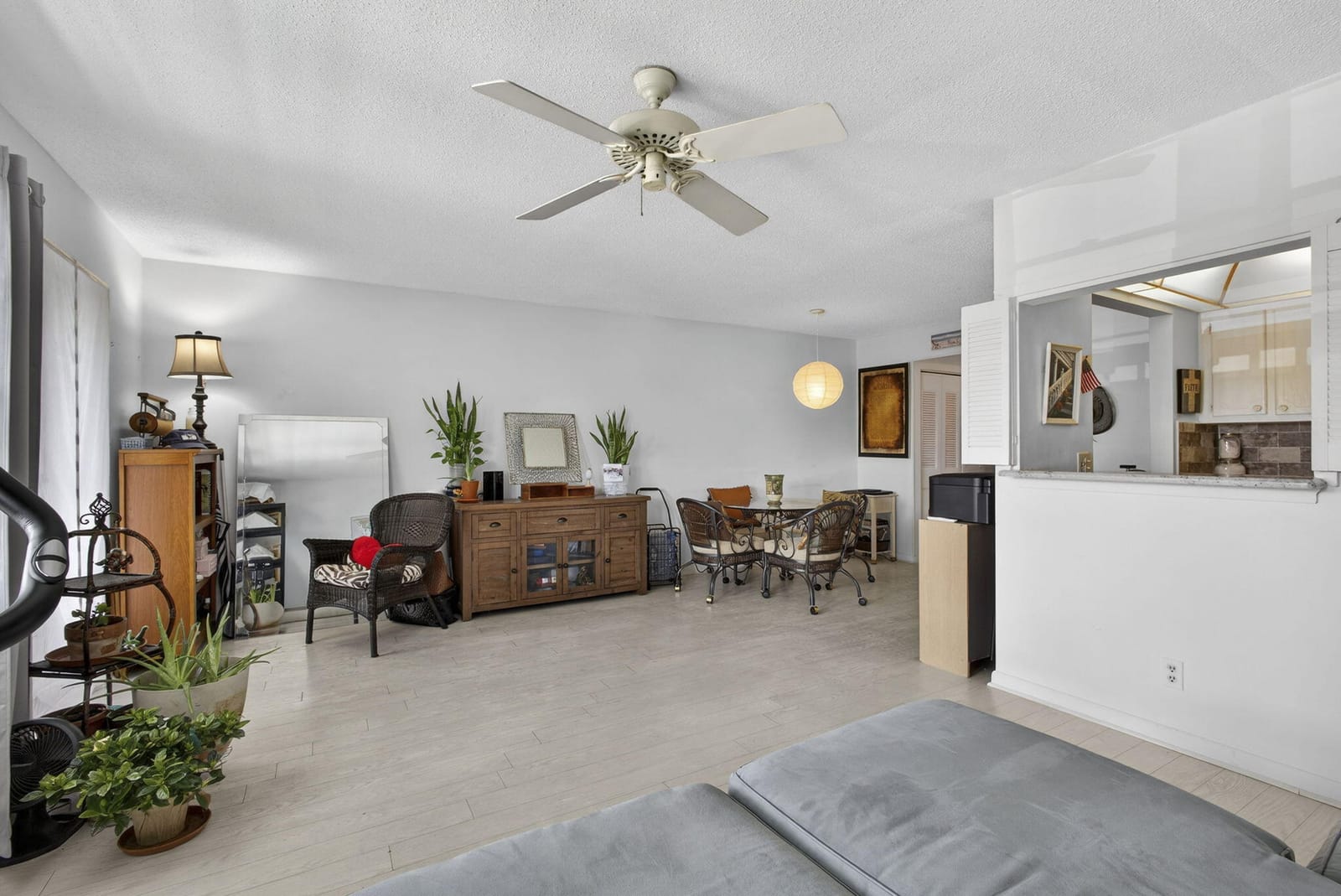 106 Camden E — photo 11