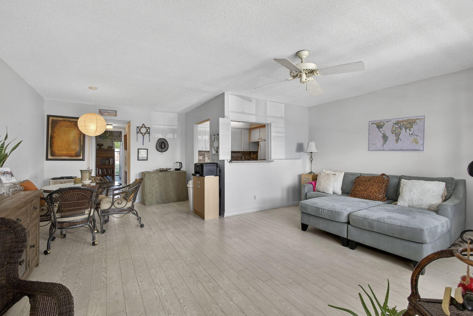 106 Camden E — photo 9