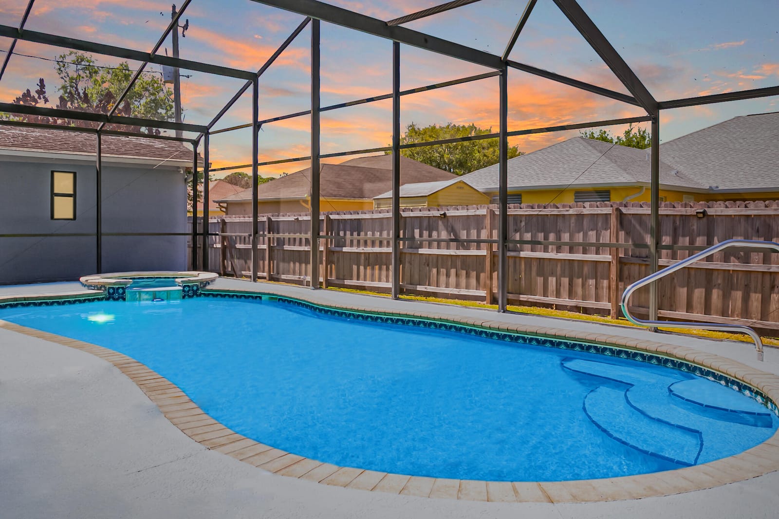 471 SE Ron Rico Terrace, Port St. Lucie, FL 34983 photo 2