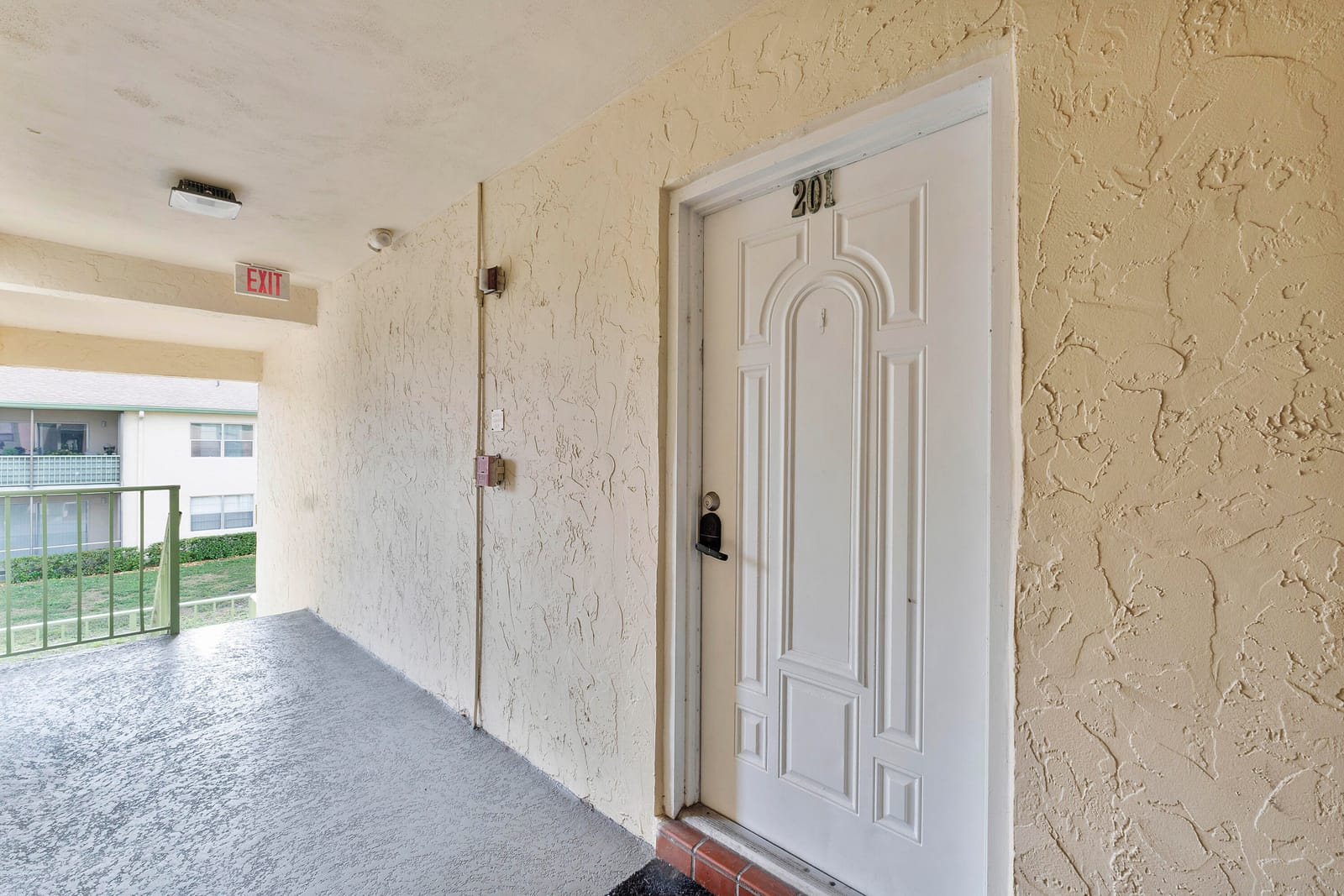 4148 NW 90th Avenue 201, Coral Springs, FL 33065 photo 2