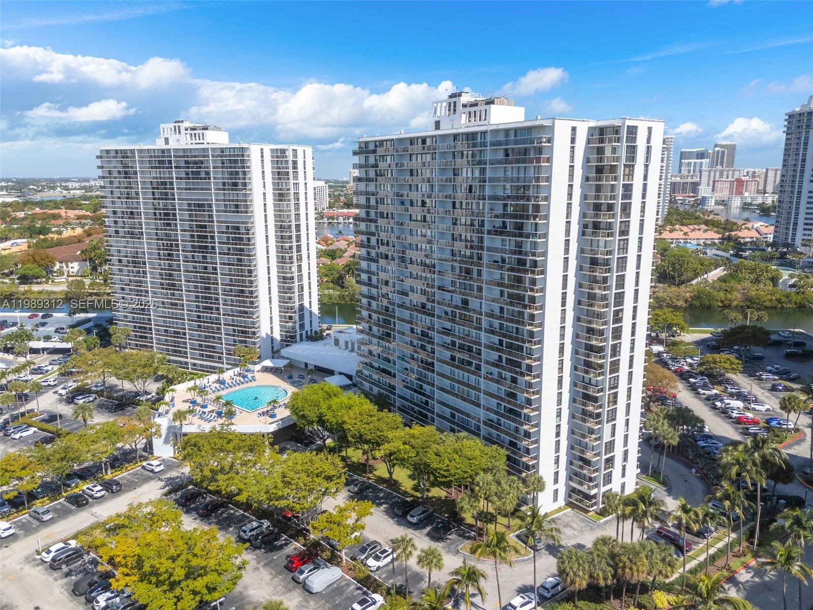 3731 N Country Club Drive 1427, Aventura, FL 33180, Aventura